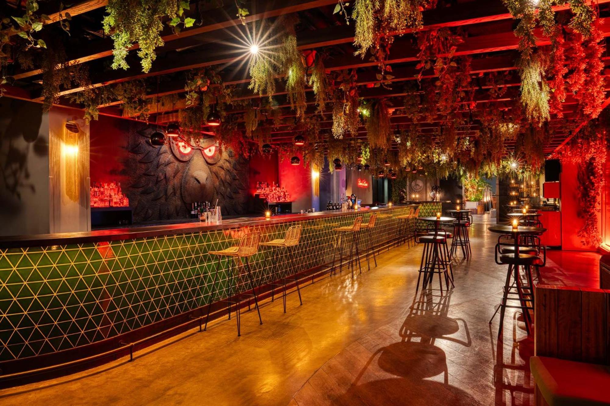 25Hours Hotel Dubai One Central 외부 사진 The interior of the nightclub