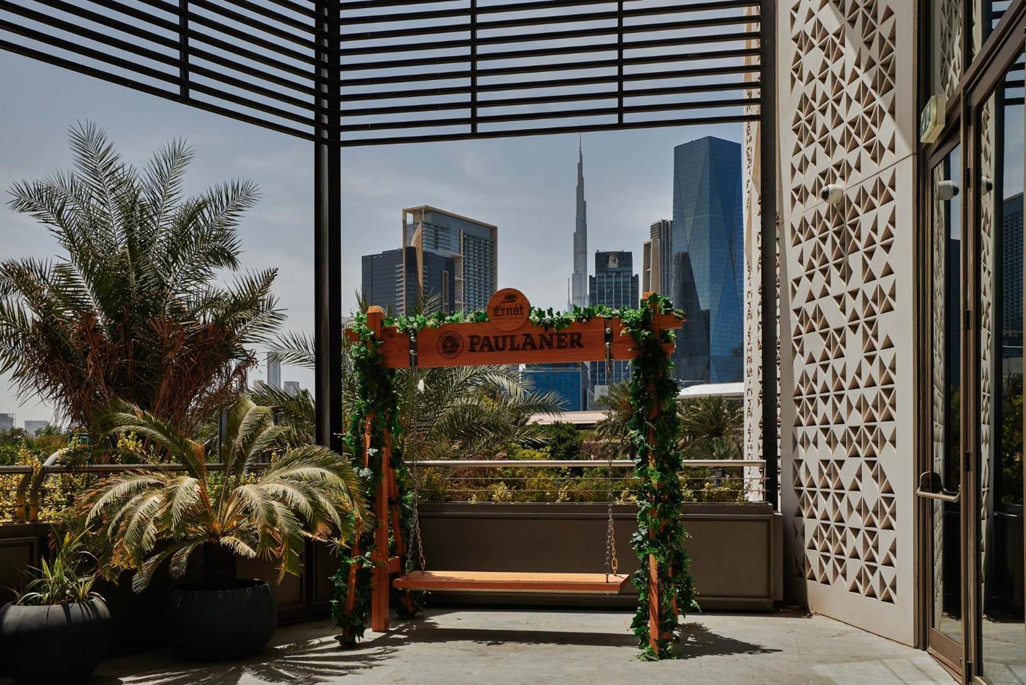 25Hours Hotel Dubai One Central 외부 사진 The swing at the top of the building